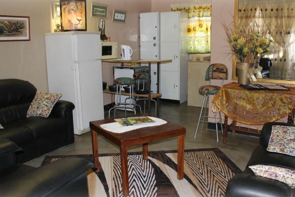Hotel Tshimologo Farm Guest House (Francistown)